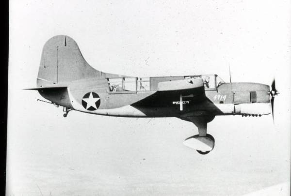 From the U.S. Navy's World War II Recognition File Set: This is the SO3C, Scout Observation aircraft manufactured by Curtiss. Intended to replace the SOCs on U.S. Navy cruisers or battleships, the wa