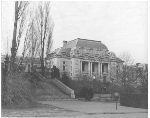 This view at the U.S. Naval Academy is in the enclosure area behind Bancroft Hall. There was a little courtyard known as 'smoke park,' where Midshipman could smoke in a leisure setting.